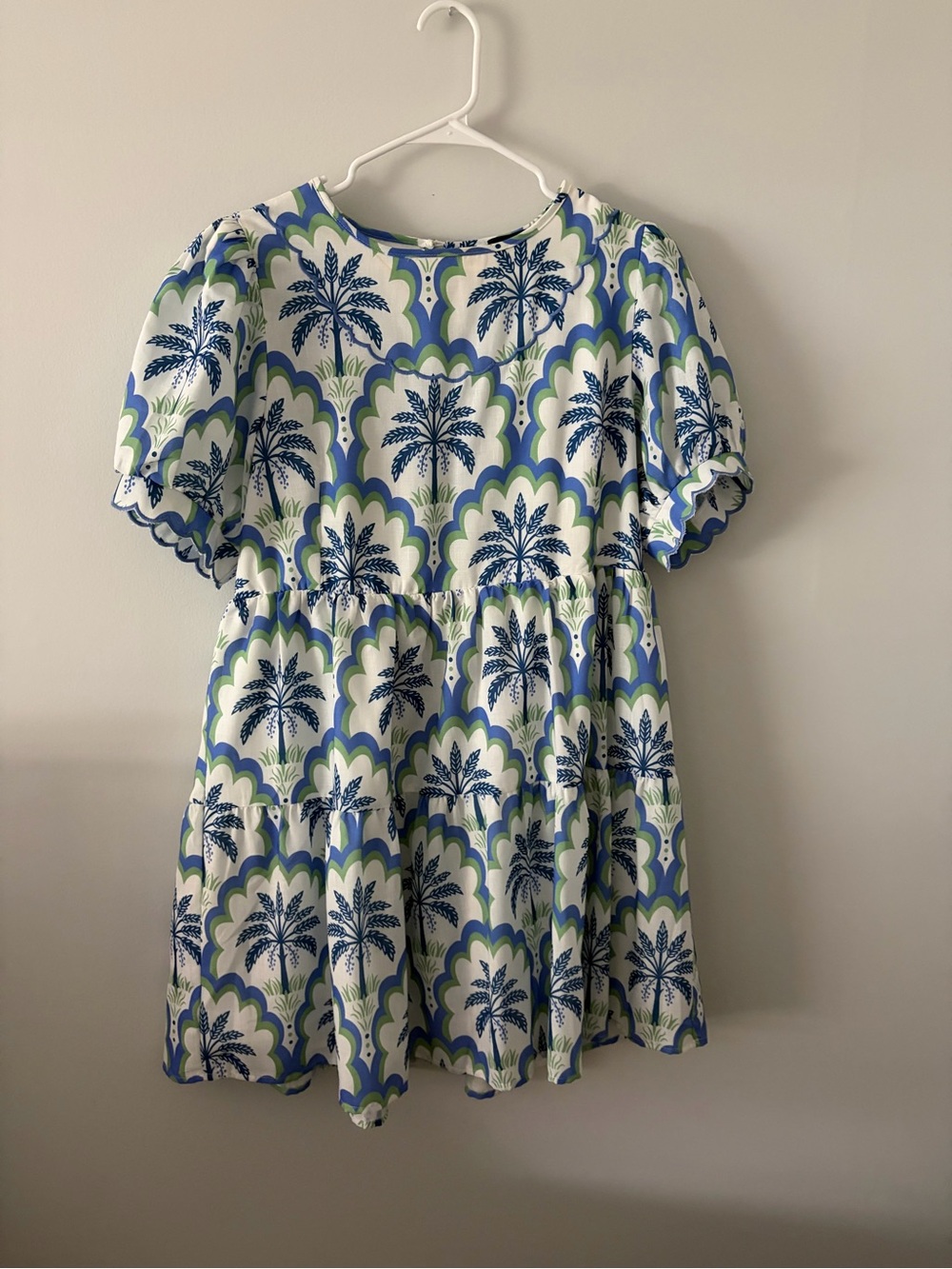 Women's White Tiered Palm-Print Casual Dress in Blue and Green